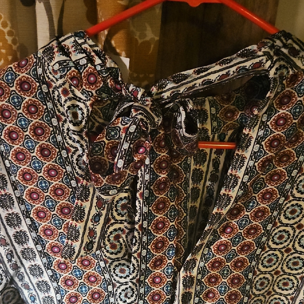 LOFT Geometric Patterned Blouse - Picture 4 of 8